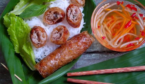 Bun cha gio